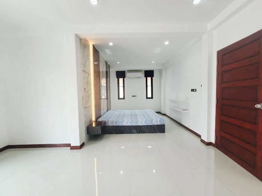 บ้านเดี่ยวมีนบุรี คลองสามวา หมู่บ้านฟอเรสต้า  (เคซีการ์เด้นโฮม 17) ถนนนิมิตใหม่40 เขตคลองสามวา กรุงเทพ 9