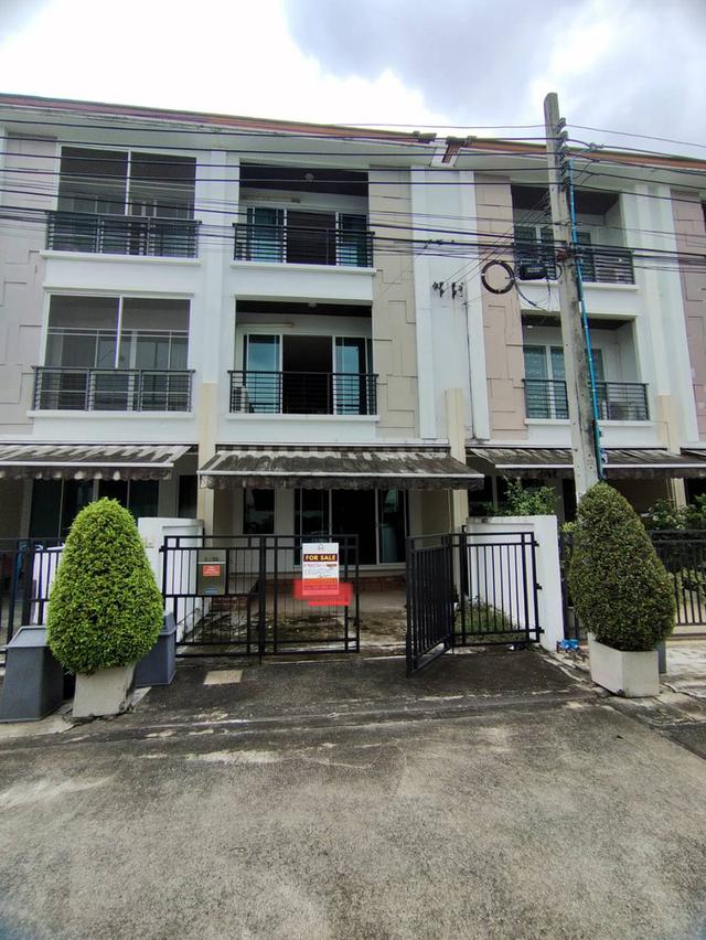 !! ขาย ทาวน์โฮมออฟฟิศ สวยสภาพดี บ้านกลางเมือง เอสเซ็นส์ศรีนครินทร์ 14