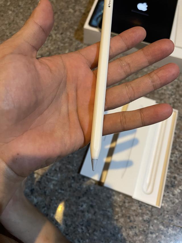 ขายApple Pencil Gen2ยกกล่องไร้รอยตกของแท้ใช้งานดีทุกๆฟังชั่นถูกๆ
