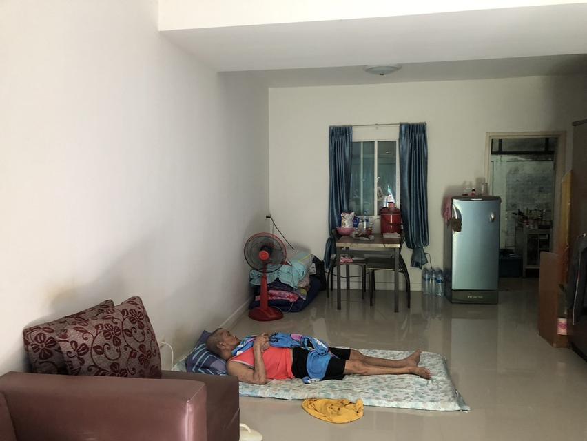 ทาวน์เฮ้าส์ หมู่บ้านไลโอบลิสต์ เพชรเกษม-ยอแซฟ 2