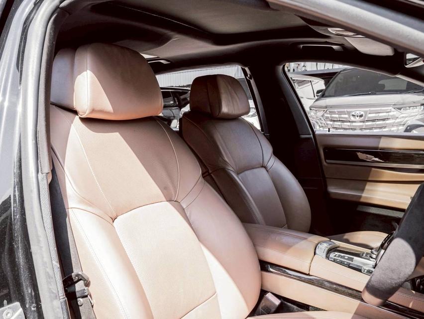 รหัสรถ 67GG5453 Bmw 730Ld Lci Look (F02) 2012 รูปที่ 8