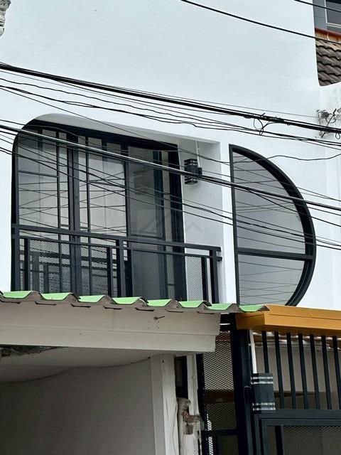 ขาย ทาวน์เฮ้าส์ 2 ชั้น หมู่บ้าน ประชากรไทย ซอยลาดพร้าว 93