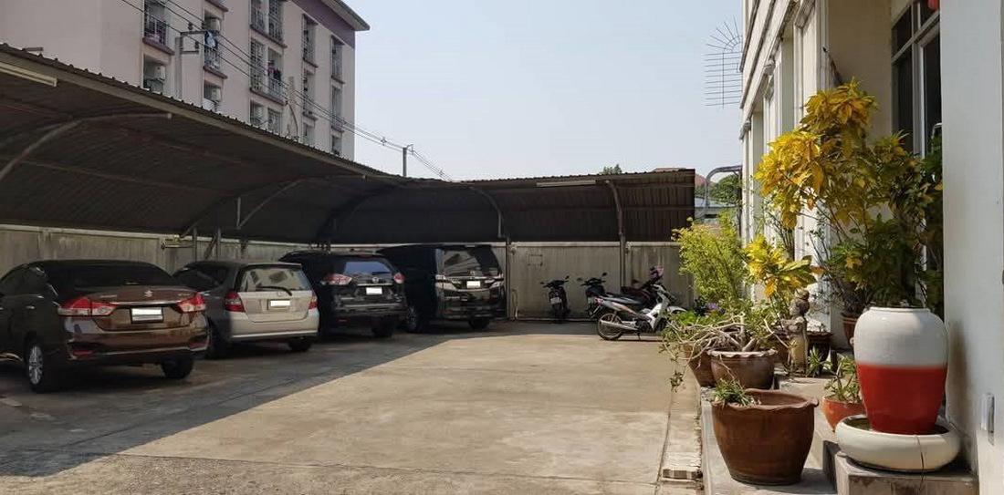 ขายอาคารสำนักงาน 6 ชั้น พร้อมโรงงาน คลังสินค้า พื้นที่ 200 ตร.วา ซอยลาดพร้าว 80 แยก 26 เขตวังทองหลาง 3