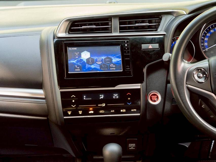 Honda Jazz 1.5RS + ปี 2017 ♨️ #ประกันเครื่องเกียร์3ปี3หมื่นkm♨️ 19