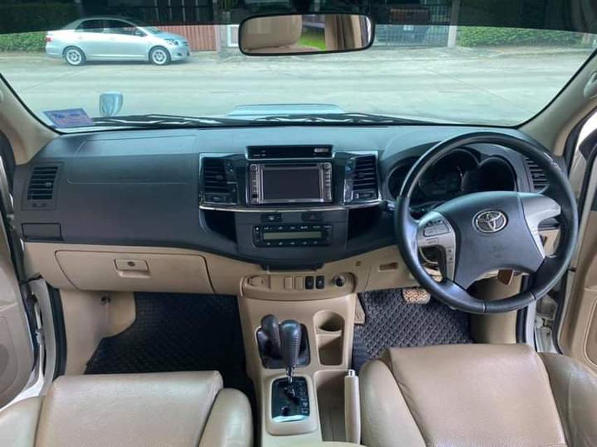 TOYOTA FORTUNER 3.0 4WD ปี2012 4
