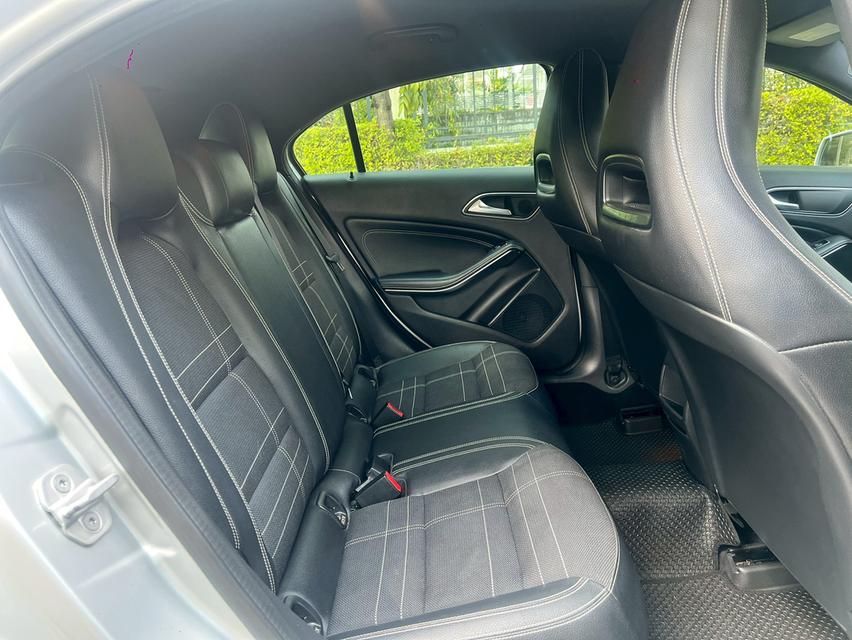 Mercedes Benz a180 SUV ปี 2013 รูปที่ 6