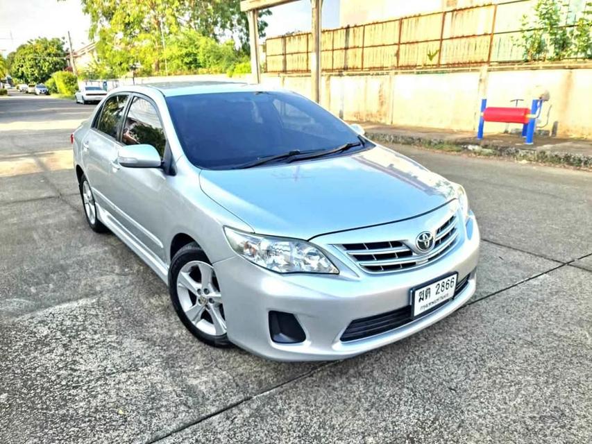 Toyota Corolla Altis 2012 10