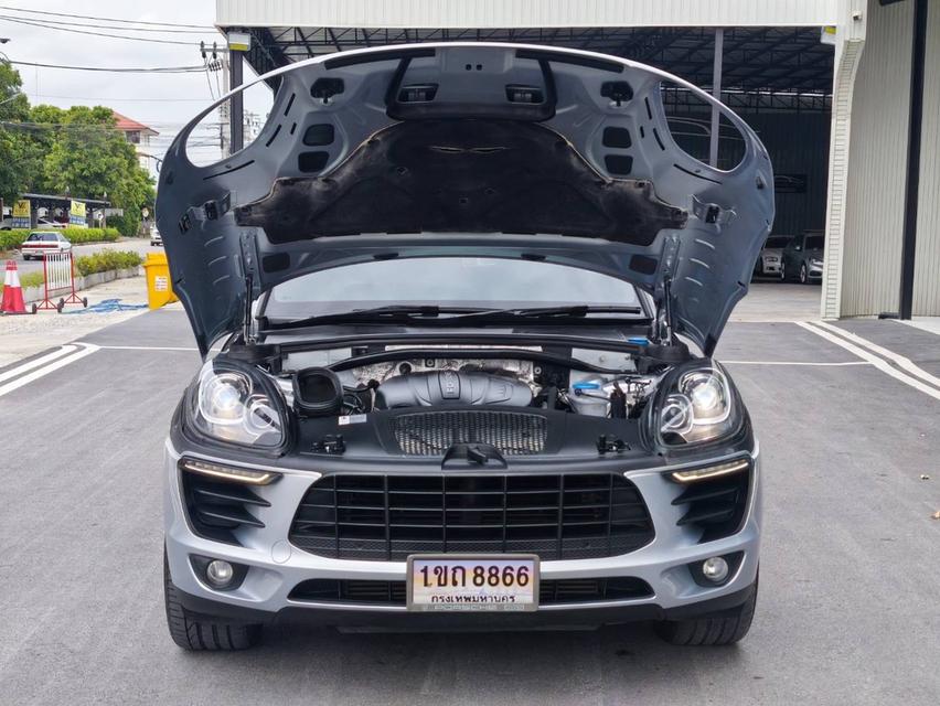 รหัสรถ KPV8866 PORSCHE MACAN 2.0 PDK 2018
