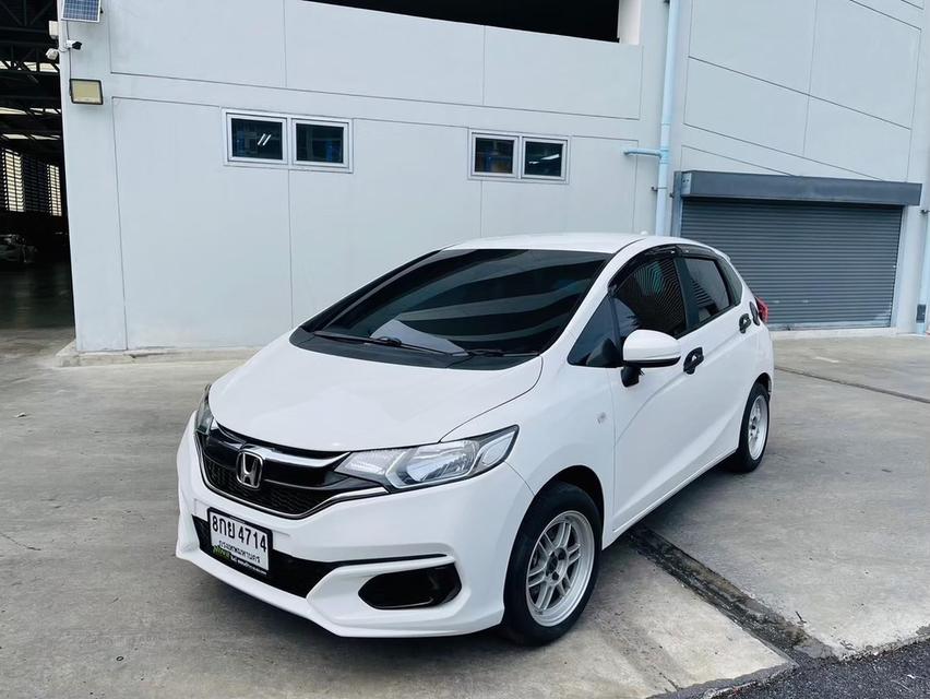 HONDA JAZZ 1.5S i-VTEC MT ปี2019 สีขาว 