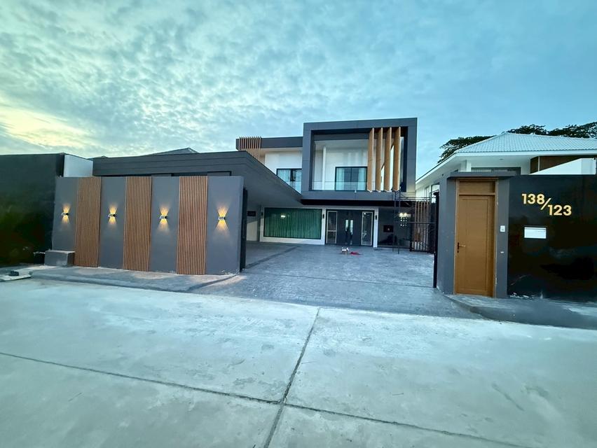 ให้เช่า พูลวิลล่า พัทยา Pool Villa Pattaya For Rent
