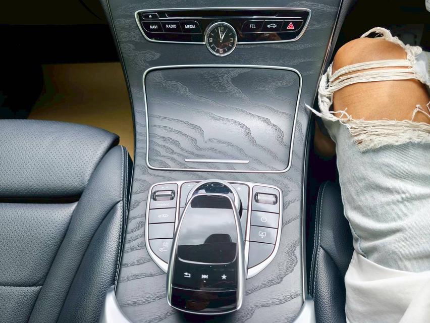 รหัสรถ KPV3682 🚘 BENZ C350e Avantgarde ปี 2018 12