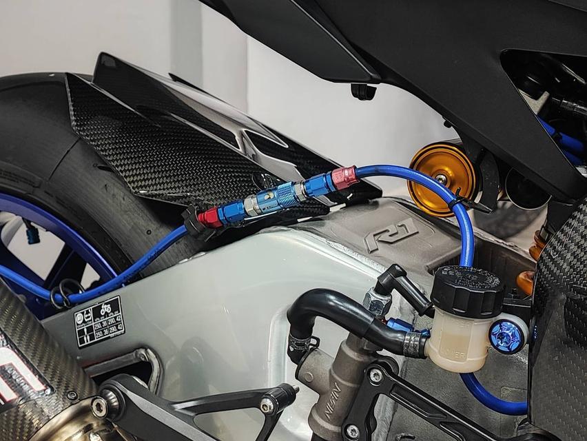 Yamaha  R1M  ปี2019 ราคาเร้าใจ ออกรถ 0 บาท  17