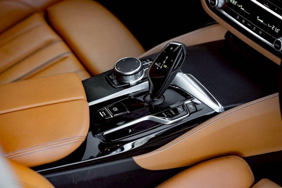 รหัสรถ PR6969 BMW 520d ดีเซล  M-Sport Package (Model G30 LCI) 11