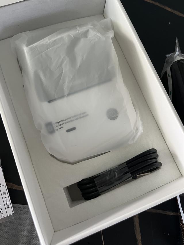 (สภาพมือหนึ่ง) NIIMBOT เครื่องพิมพ์ฉลาก Bluetooth 3