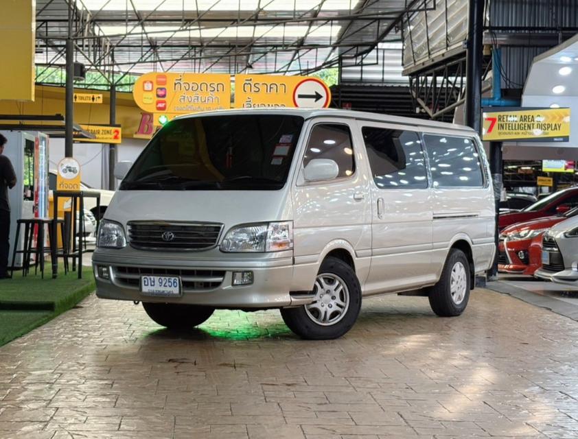 TOYOTA HIACE SUPER WAGON 2.4 หัวจรวด (ปี92-04) 2002