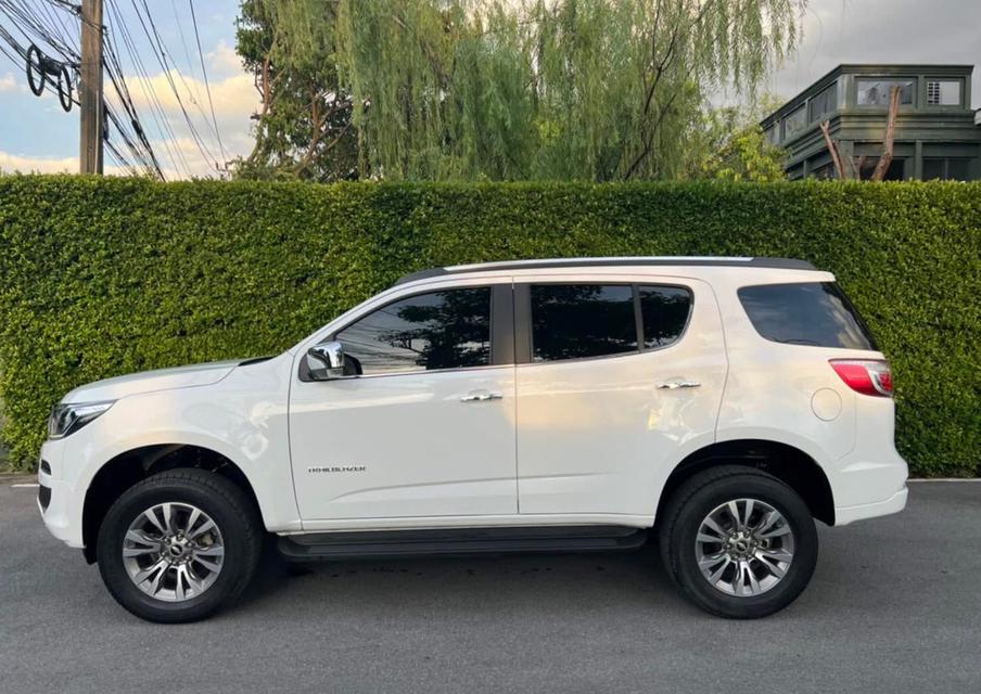 ขายถูก CHEVROLET TRAILBLAZER ปี 2019 สีขาวสภาพนางฟ้า 2