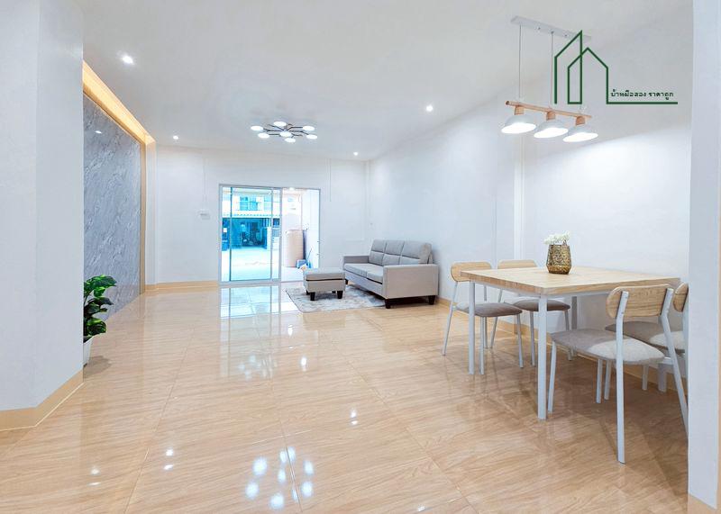 บ้านรีโนเวทสไตล์มินิมอล ทาวน์เฮ้าส์ 2 ชั้น หลังมุม หมู่บ้านอิมพีเรียลเพลส บางบัวทอง 5