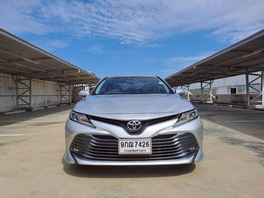 Toyota Camry 2.0 g ปี 2019 รถสภาพสวยมือเดียวจากป้ายแดง