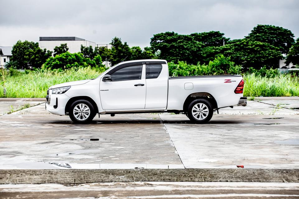 TOYOTA HILUX REVO 2.4 Z EDITION SMART CAB ปี 2022 สีขาว  9