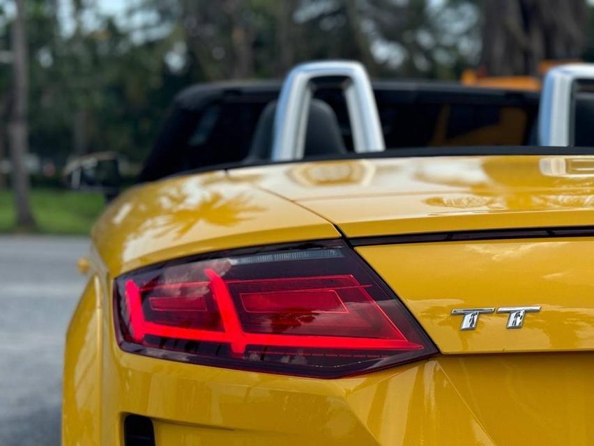 Audi TT Roadster 45 TFSI Quattro S-Line Convertible (MNC) 2019 รถสวยกริ๊บบบ มือเดียว ดูแลอย่างดี 4