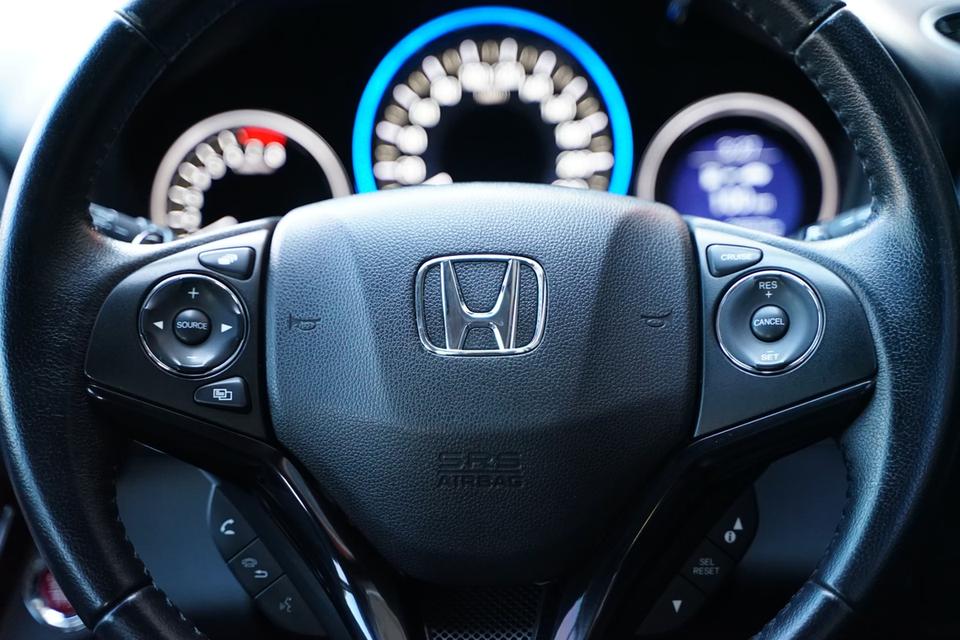 2015 HONDA HR-V 1.8EL 13