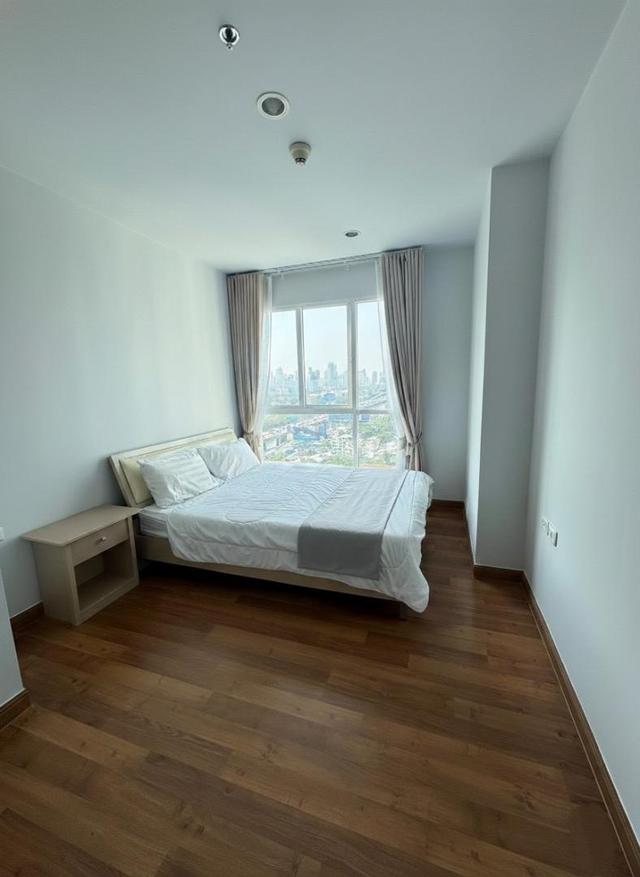 ด่วน ขายถูก condo mark รัชดา แอร์พอร์ตลิ้งค์ ชั้น19 ห้องมุม 56.72ตรม. 2นอน สภาพใหม่ 4