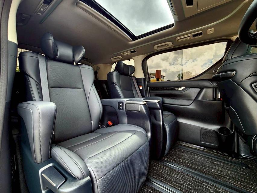 รหัสรถ PEAT532 🚙🚐TOYOTA ALPHARD​ SC  ปี​ 23แท้ จด 24 วิ่ง 50,000 km.  12
