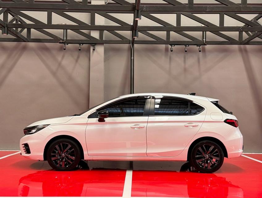 2022 HONDA CITY 1.0 TURBO RS รถมือเดียว 30,000 กม สภาพป้ายแดง รถเข้าศูนย์ทุกระยะ ไม่เคยมีอุบัติเหตุครับ