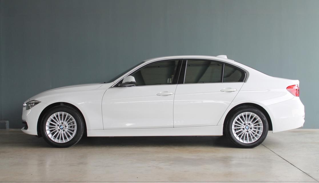 รหัสรถ BM3311 BMW 320d F30 Luxury 2017 6