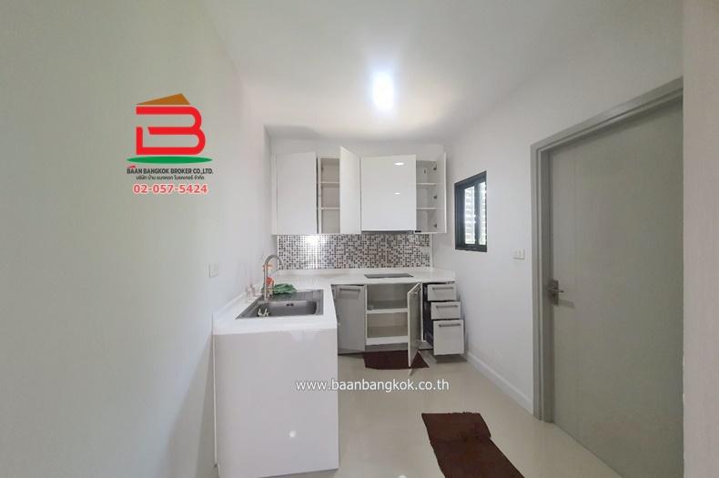 บ้านเดี่ยว โครงการ เพฟ รามอินทรา-วงแหวน (ซอยกาญจนาภิเษก 4) เนื้อที่ 50.6 ตรว. ใกล้วัดพระยาสุเรนทร์ , แฟชั่นไอส์แลนด์ ถนนรามอินทรา แขวงออเงิน เขตสายไหม