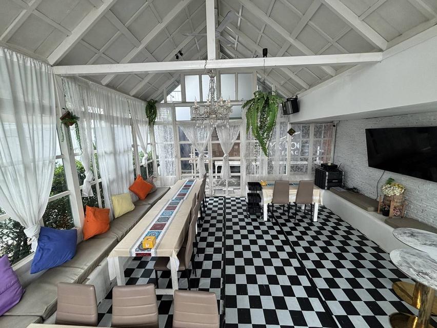 ร้านอาหาร 5