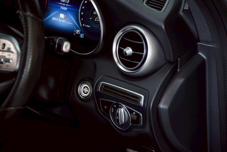 Mercedes-Benz C300e 2.0 AMG Sport W205 AT 2022 รูปที่ 15