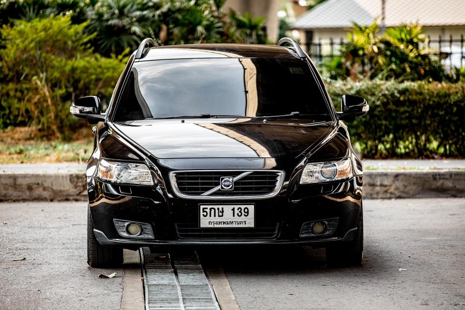 Volvo V50 2.0 AT ปี 2010 สีดำ สวยสภาพดี 2