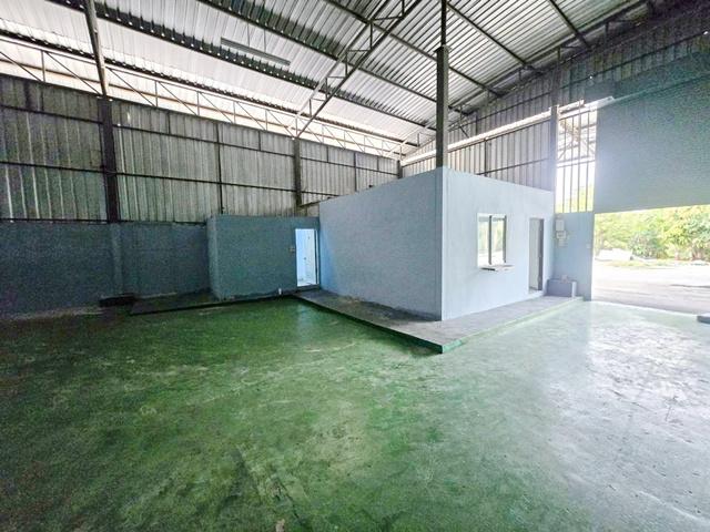 ตลาดสดแคราย 1.2 กม. ให้เช่าโกดัง พร้อมออฟฟิศและบ้านพักคนงาน 310 ตร.ม 100ตร.วา. รพ.กระทุ่มแบน 2.3 กม. ทำเลศักยภาพในแคราย- 4