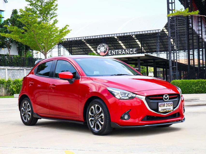 Mazda 2 รุ่น 1.5 XD High Plus L เครื่องยนต์ดีเซล(รุ่น Top สุด) ปี 2016 สีแดง 3