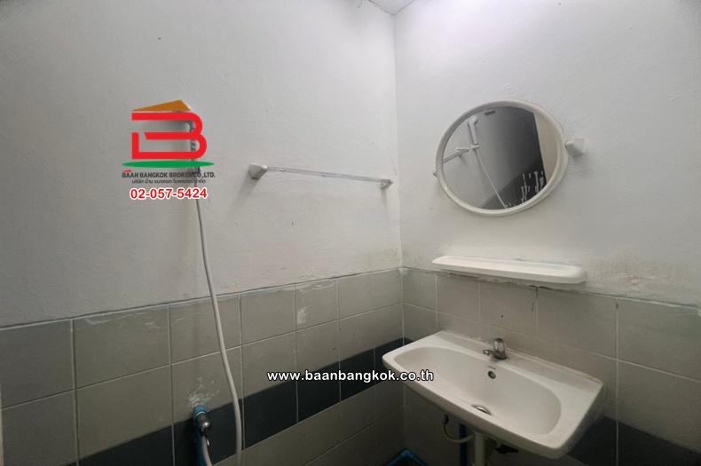 อาคารพาณิชย์ เนื้อที่ 16 ตร.ว. หมู่บ้าน เค.ซี.1 (ซอยหทัยราษฏร์ 39) ถนนหทัยราษฎร์ แขวงสามวาตะวันตก เขตคลองสามวา 11