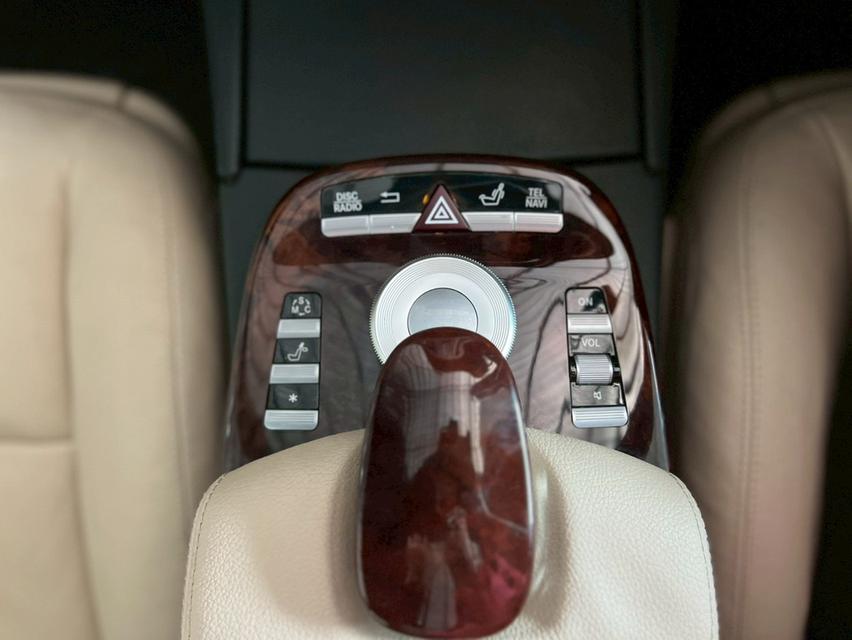 ปี 2009 BENZ S-CLASS, S320 CDI โฉม W221 ปี06-13 สีดำ เกียร์ออโต้ เครื่องยนต์ดีเซล 11