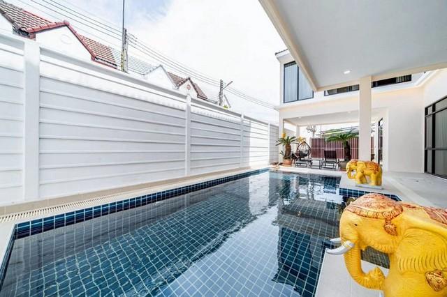 บ้านสไตล์โมเดิร์นทำเลดีในพัทยา โครงการ : บ้านพูลวิลล่าส่วนตัว ซอย กอไผ่ 3