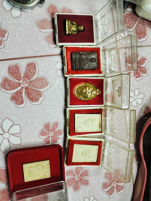 สนใจองไหนสอบ ถามได้คับ 16