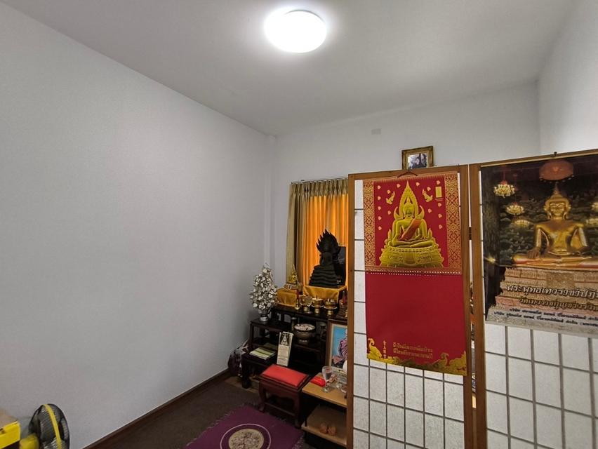 แกรนด์วิลล์  ถนนปทุมสายใน ต.บ้านฉาง อ.เมือง ปทุมธานี 17