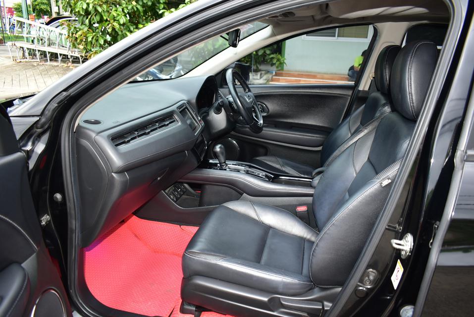 รูป Honda HR-V 1.8  E Limited Sunroof SUV ปี 2015 สีดำ 3