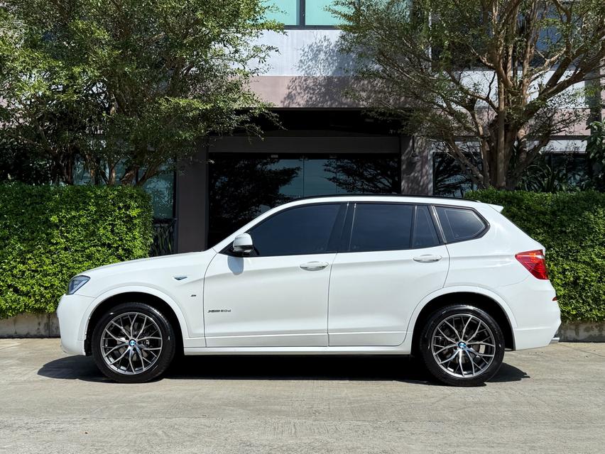 2017 BMW X3 20D MSPORT LCI รถมือเดียวออกป้ายแดง รถวิ่งน้อย ประวัติศูนย์ครบ รถไม่เคยมีอุบัติเหตุครับ 5