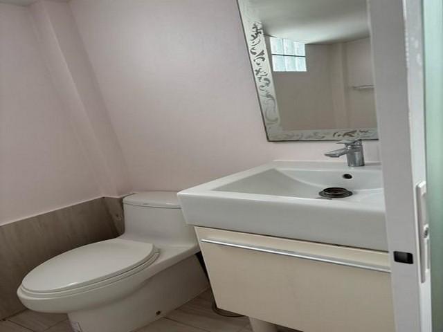 ให้เช่า บ้านเดี่ยว 2 ชั้น ซอยลาดพร้าว 69 เดินทางสะดวก หน้าปากซอยมีรถไฟฟ้าสายสีเหลือง 6