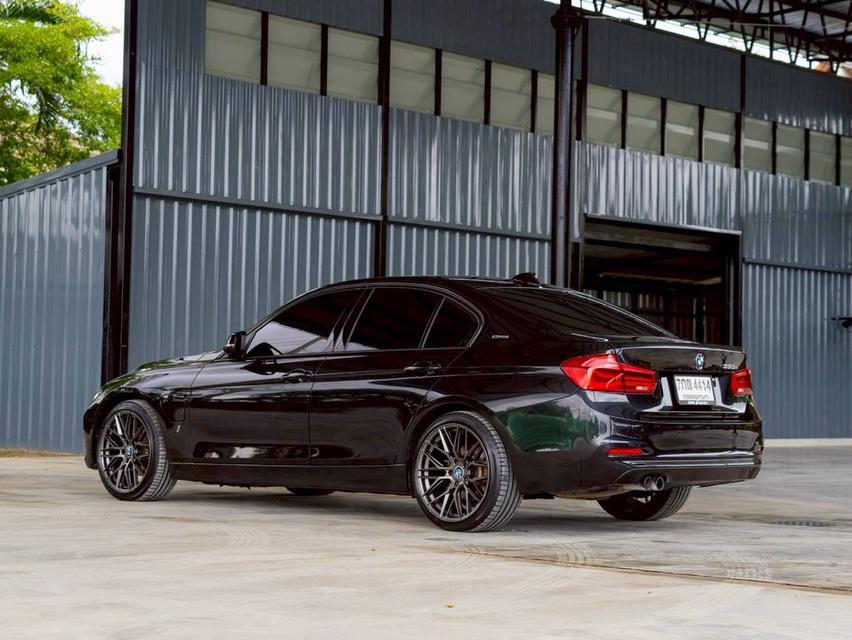 BMW 330e 2.0 Sport ปีจด 18