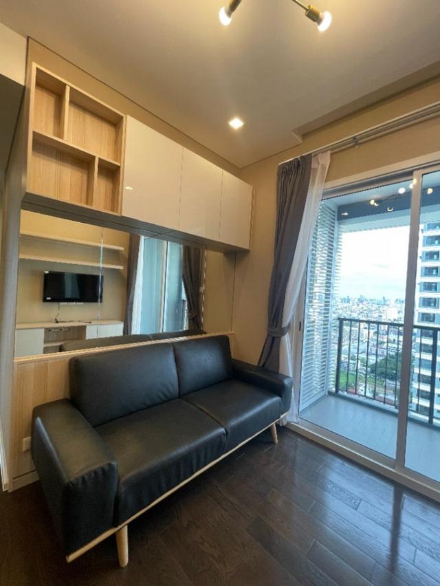 ให้เช่า คอนโด The Saint Residences Ladprao (เดอะ เซนต์ เรสิเดนเซส) 54 ตรม. 2 นอน 2 น้ำ ชั้น 33 วิวเมือง จอดรถได้ 1 คัน 2