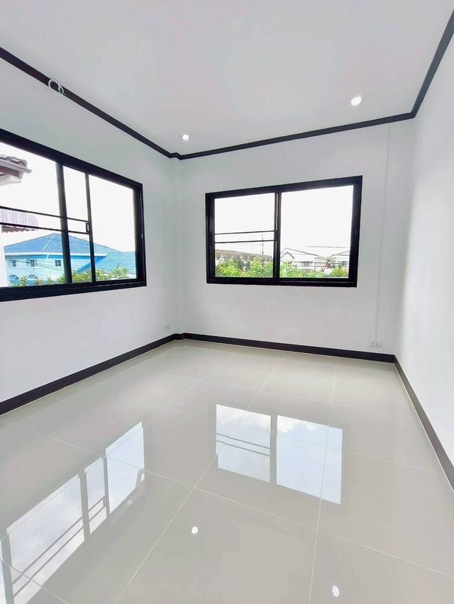 ขายบ้านหลังมุม ตรงข้ามสโมสรหมู่บ้าน | รหัส ST-O หมู่บ้านบุศรินทร์ ถ.พระยาสุเรนทร์ ซอย 40 เขตคลองสามวา กรุงเทพฯ