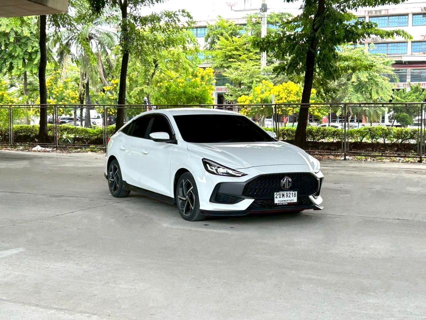 ขายรถ MG5 1.5X Sunroof NEW ปี 2022 สีขาว เกียร์ออโต้