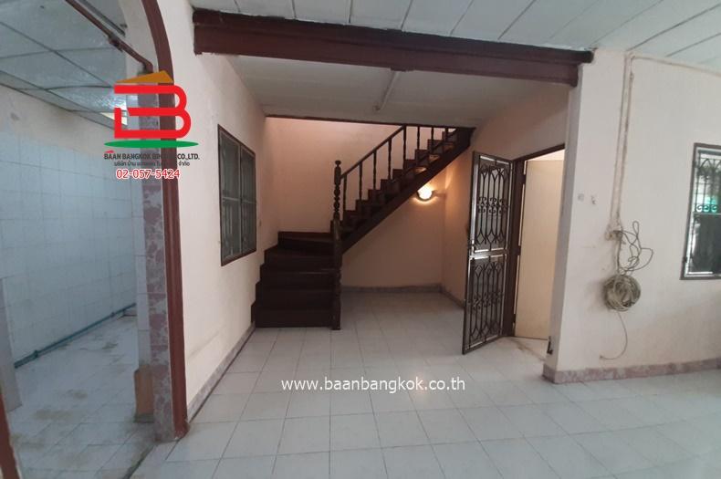 ทาวน์เฮ้าส์ หมู่บ้านพิศาล (ท่าข้าม 30) (ใกล้เซ็นทรัลพระราม 2) เนื้อที่ 18 ตรว.แขวงแสมดำ เขตบางขุนเทียน 6