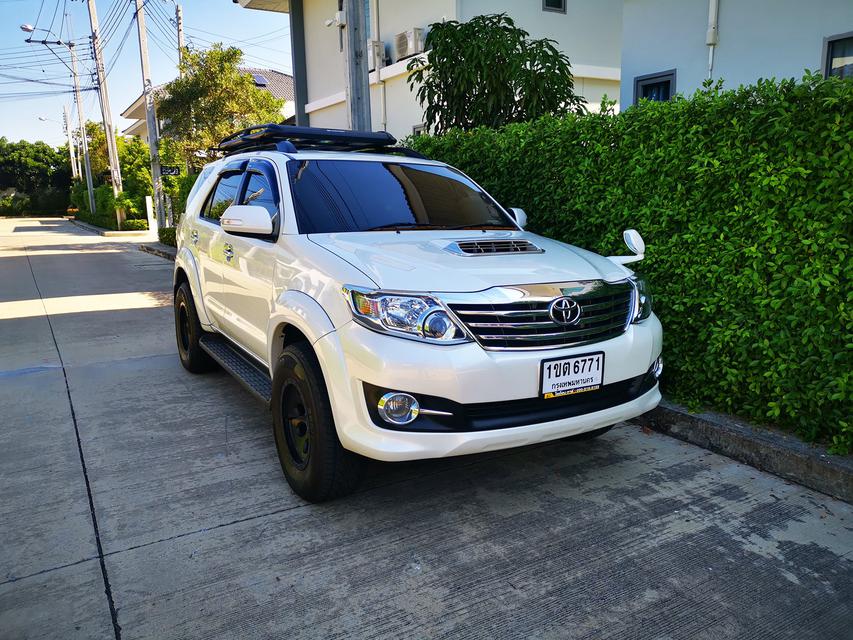 Toyota Fortuner 3.0 V (ปี 2015) SUV AT 1
