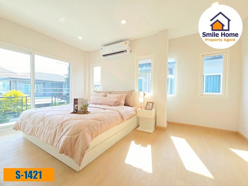 Centro ศรีนครินทร์–บางนา ใกล้สวนหลวง ร.9 10